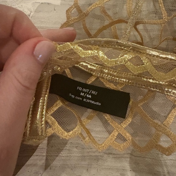 Livy gold lingerie set - Picture 13 of 13